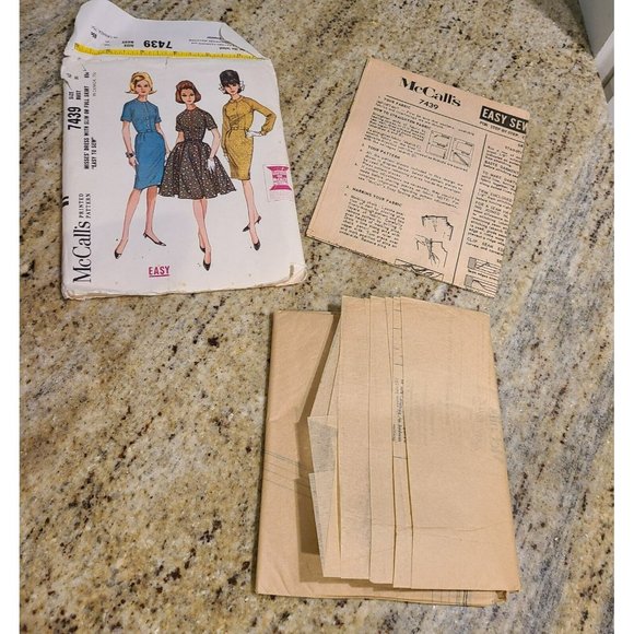 Vtg 60's McCall's 7439 Swing Dress Pencil Dress Sewing Pattern Women Sz 10 UNCUT - Picture 4 of 5